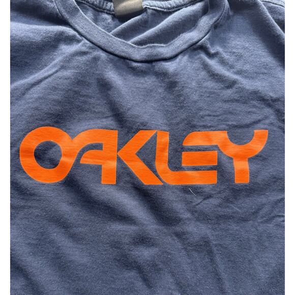 Oakley Logo Long Sleeve T-Shirt Men’s L Blue Sunglasses Tech Streetwear Skate - Picture 2 of 6